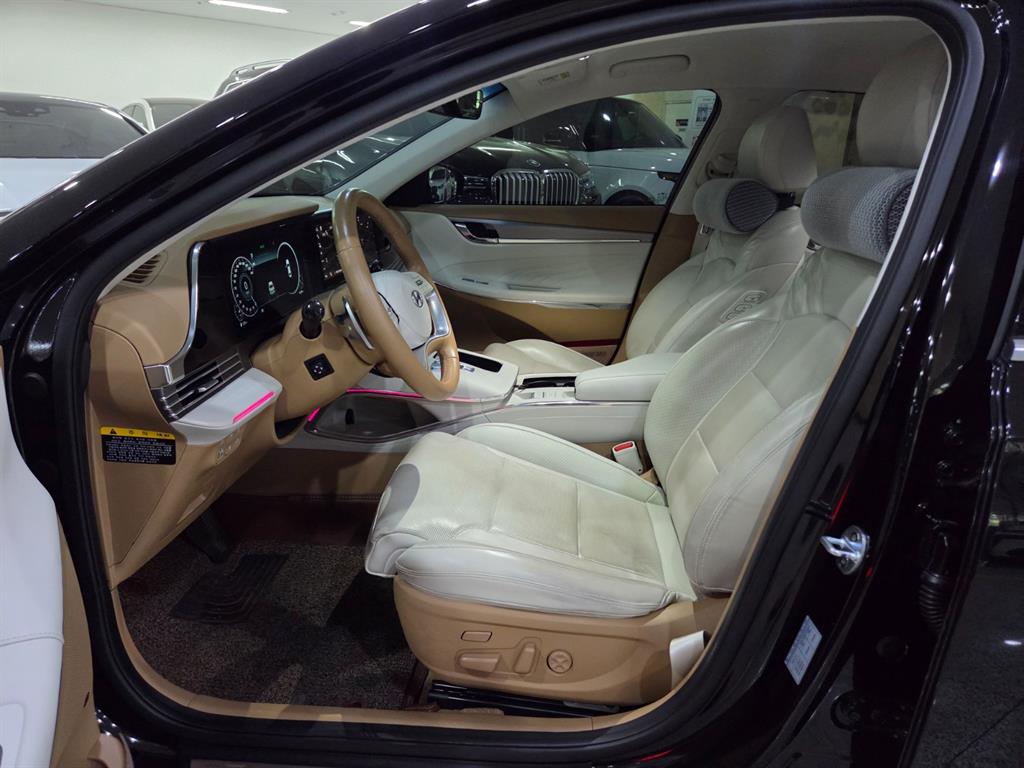 HYUNDAI Grandeur - Vista 6