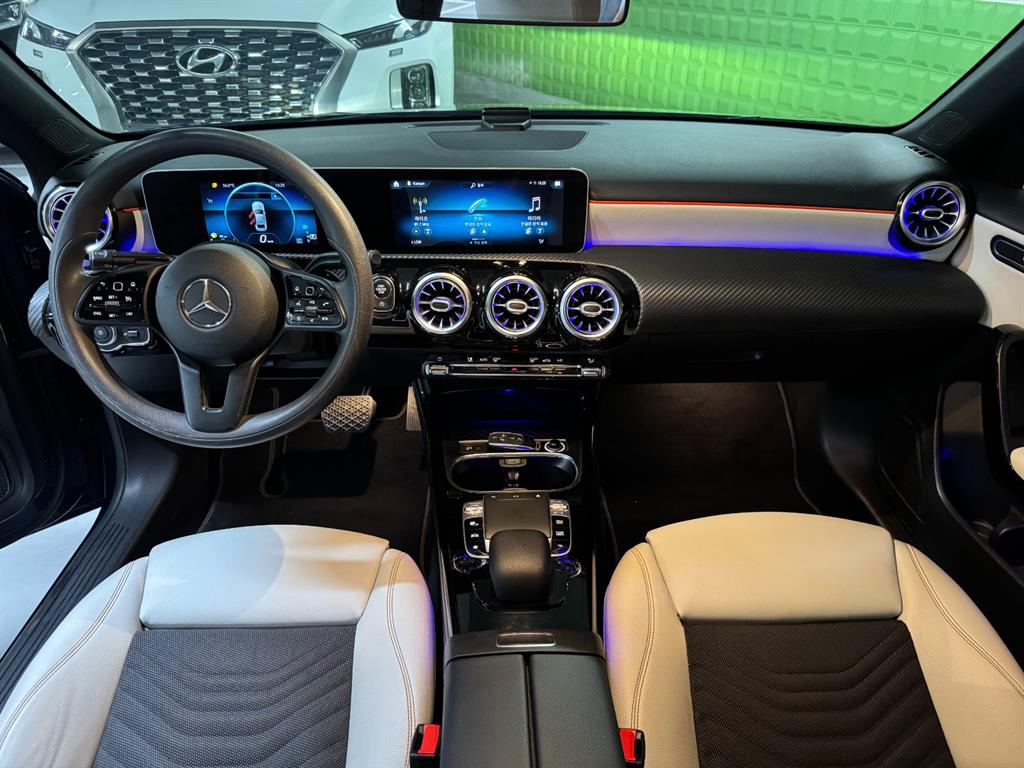 Mercedes Benz A Class - Vista 8