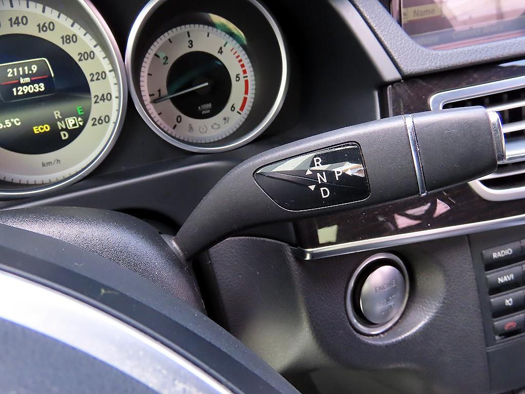 Mercedes Benz E class - Vista 10