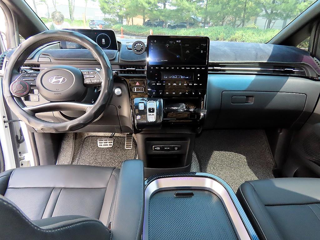 HYUNDAI Staria - Vista 7