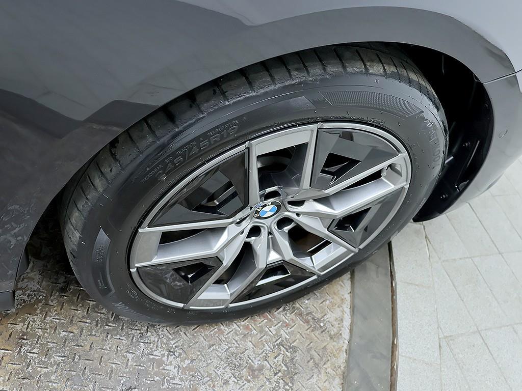 BMW 5 Series 2024 Gris - Importación desde Corea - HF Imports Iquique - Foto 8