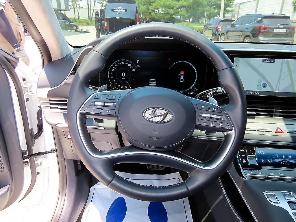 HYUNDAI Grandeur - Vista 8