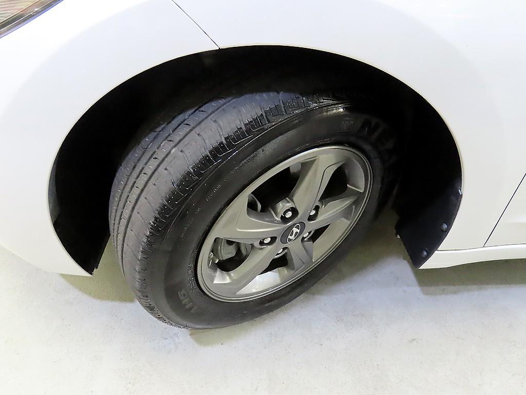 HYUNDAI Avante 2017 Blanco - Importación desde Corea - HF Imports Iquique - Foto 19