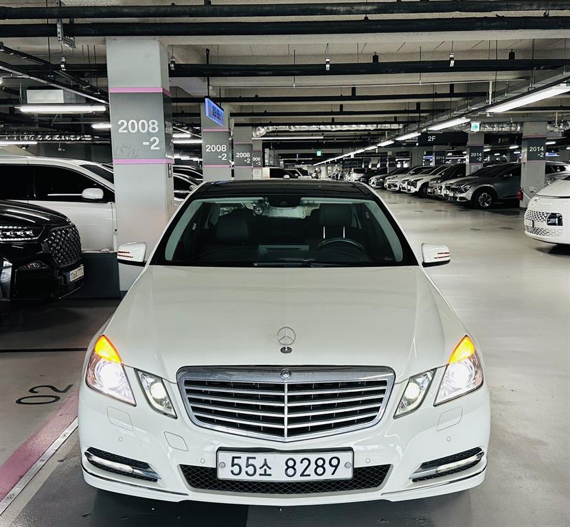 Mercedes Benz E class - Vista 2
