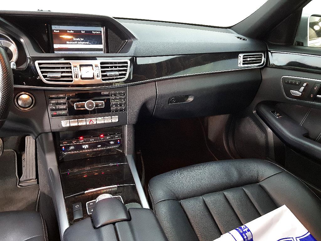 Mercedes Benz E class - Vista 10