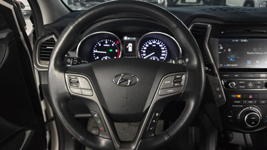 HYUNDAI Santa Fe 2017 Blanco - Importación desde Corea - HF Imports Iquique - Foto 18