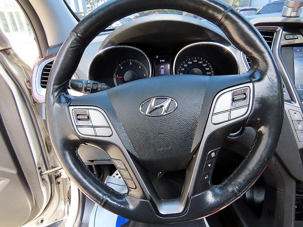 HYUNDAI Santa Fe - Vista 8