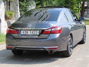 Honda Accord - Vista 6