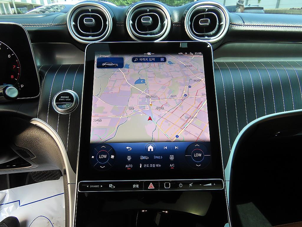 Mercedes Benz GLC Class - Vista 12