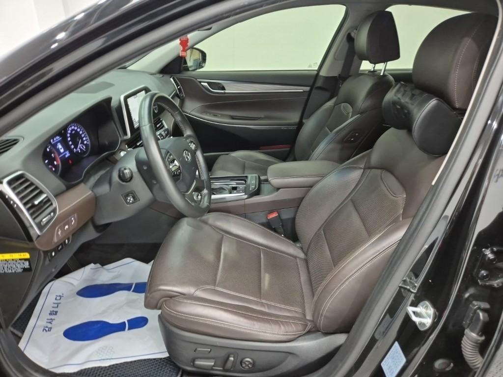 HYUNDAI Grandeur - Vista 11