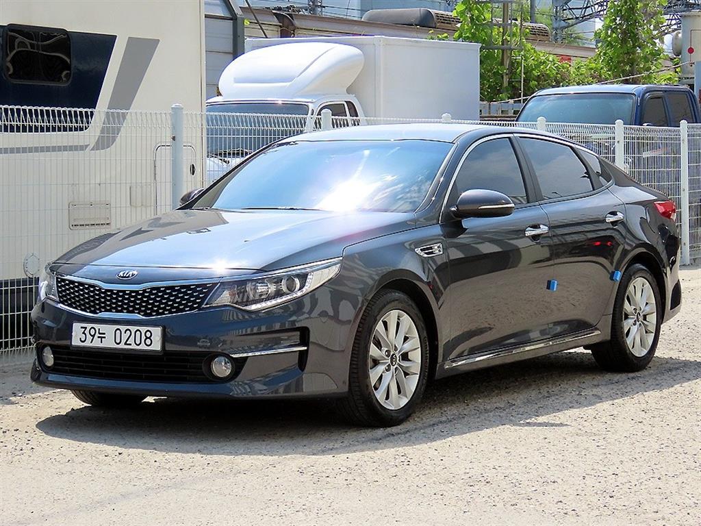 KIA K5 - Vista 2