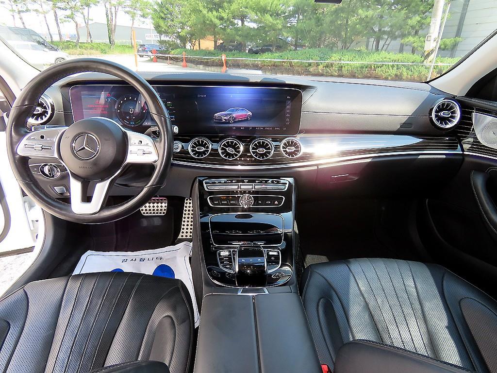 Mercedes Benz CLS Class - Vista 7