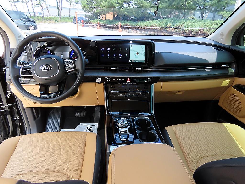 KIA Carnival - Vista 7