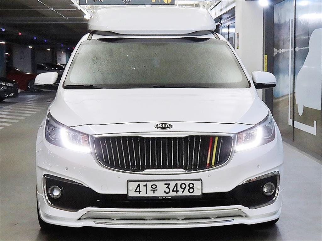 KIA Carnival - Vista 2
