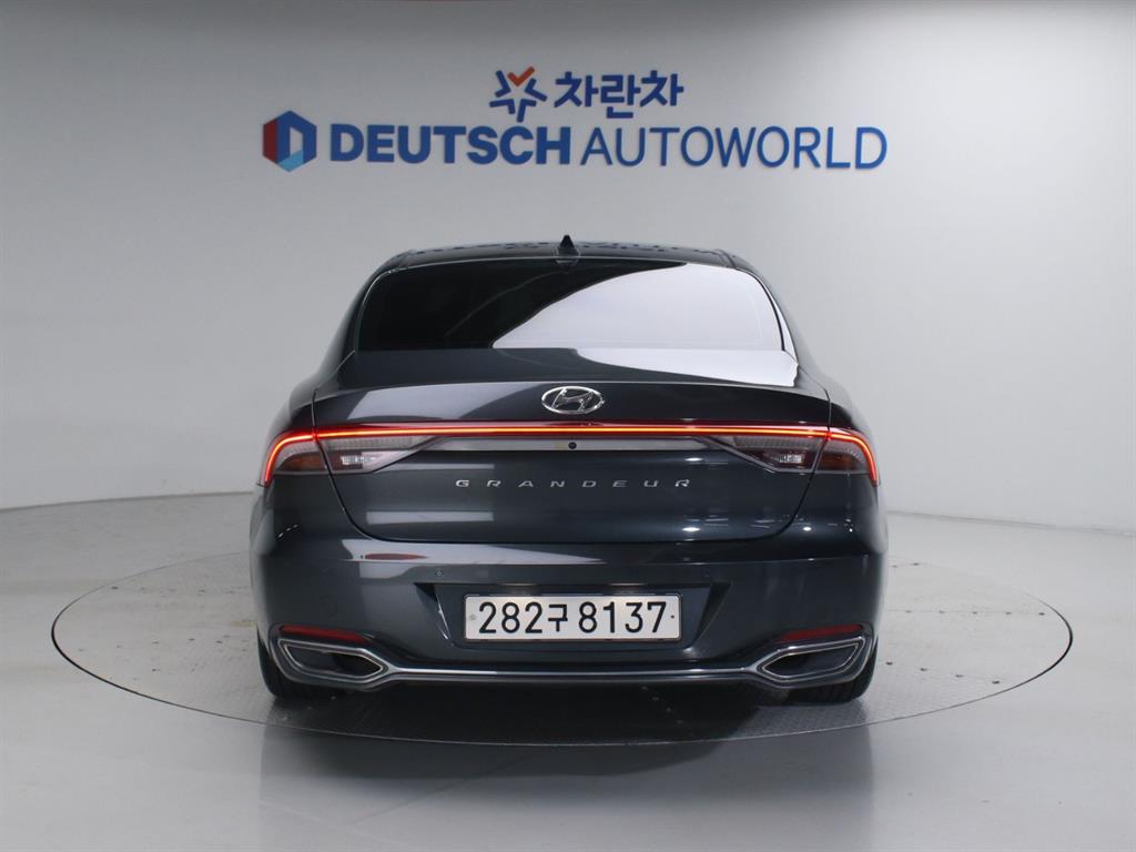 HYUNDAI Grandeur - Vista 4
