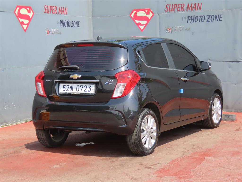 Chevrolet Spark - Vista 5