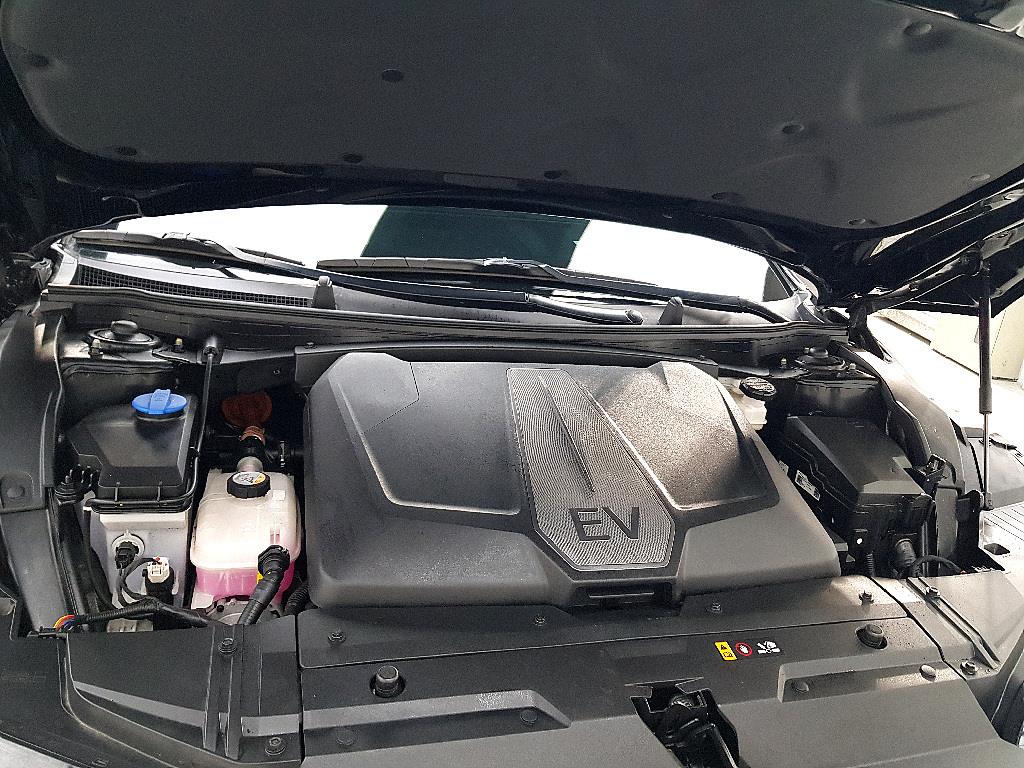 KIA EV6 - Vista 6
