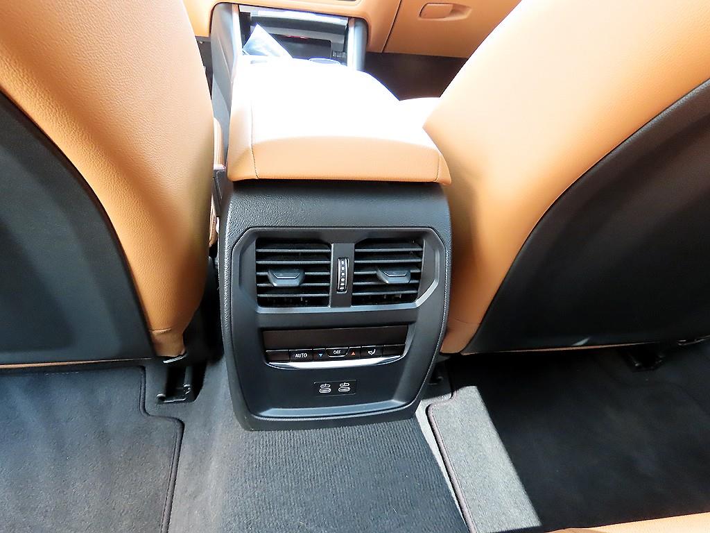 BMW 3 series 2025 - Importación desde Corea - HF Imports Iquique - Foto 17