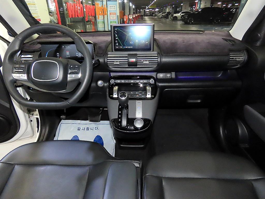 HYUNDAI Casper - Vista 10