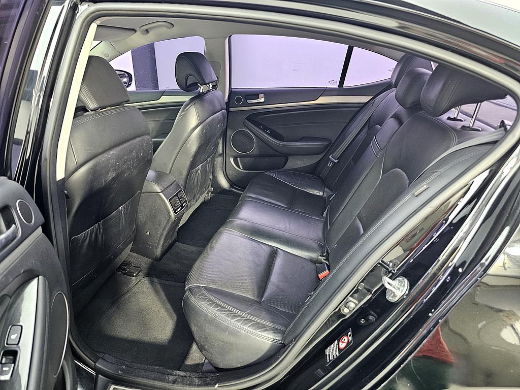 KIA K7 - Vista 9