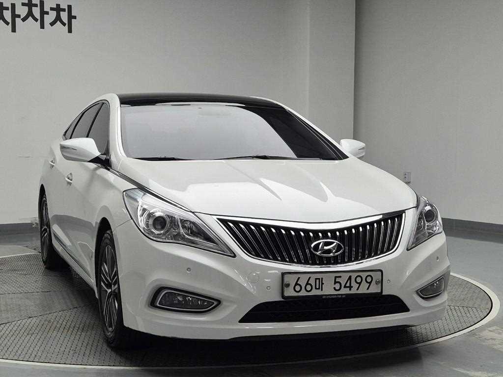 HYUNDAI Grandeur - Vista 4