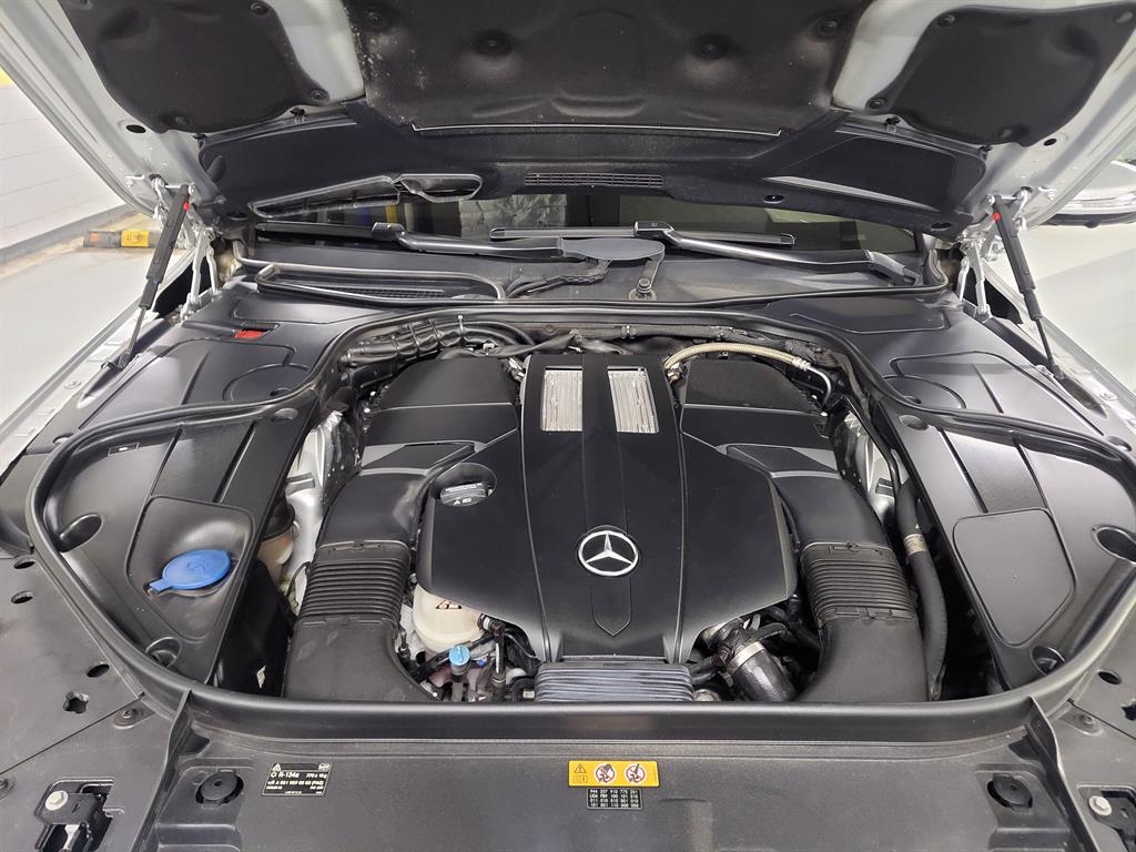 Mercedes Benz S Class - Vista 11