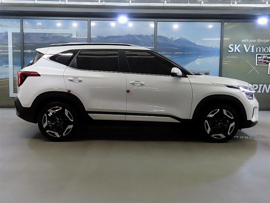 KIA Seltos - Vista 3