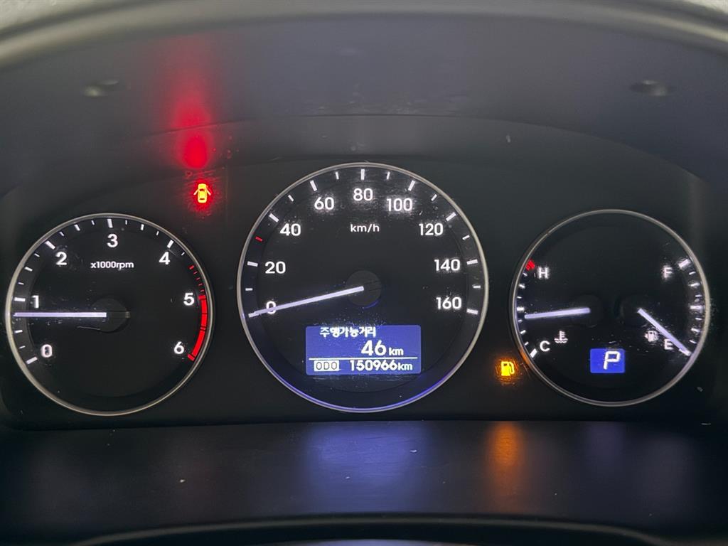 HYUNDAI Starex - Vista 10