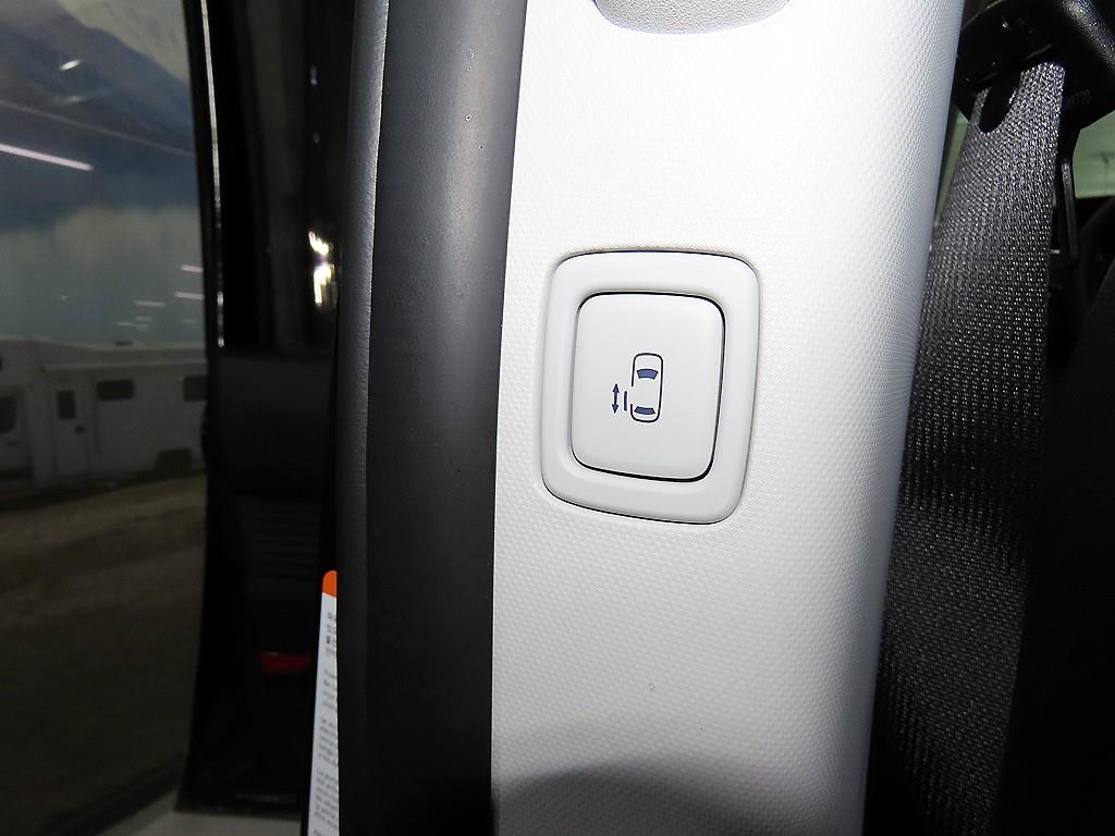 HYUNDAI Staria 2025 Negro - Importación desde Corea - HF Imports Iquique - Foto 14