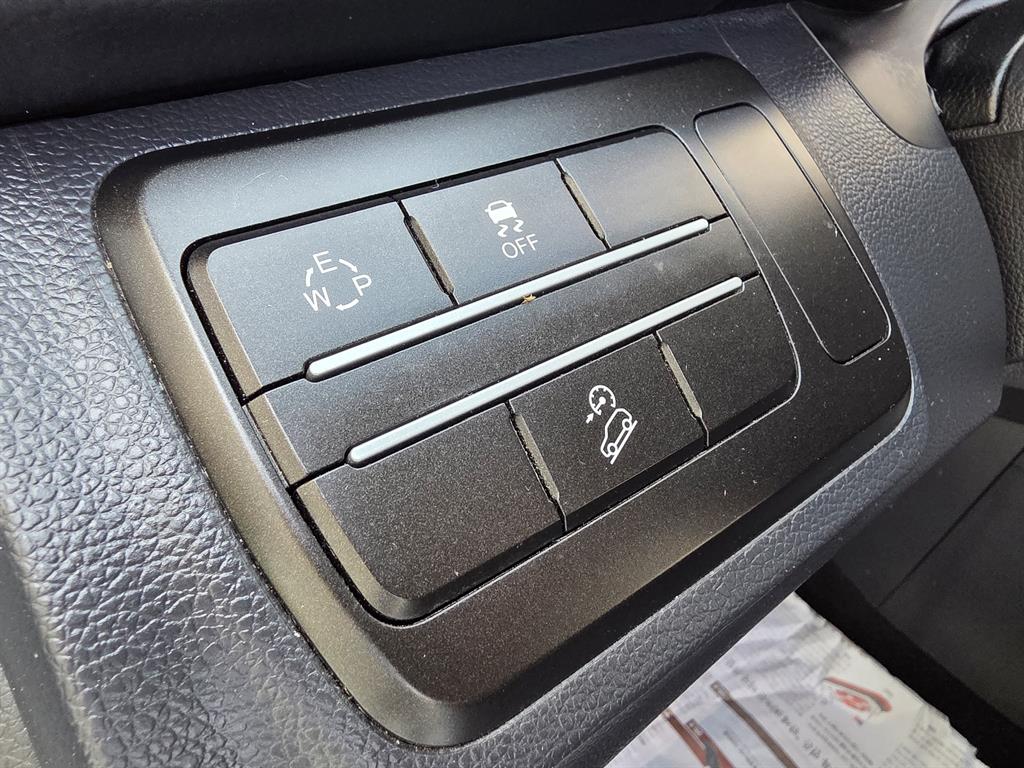 Ssangyong Tivoli - Vista 8