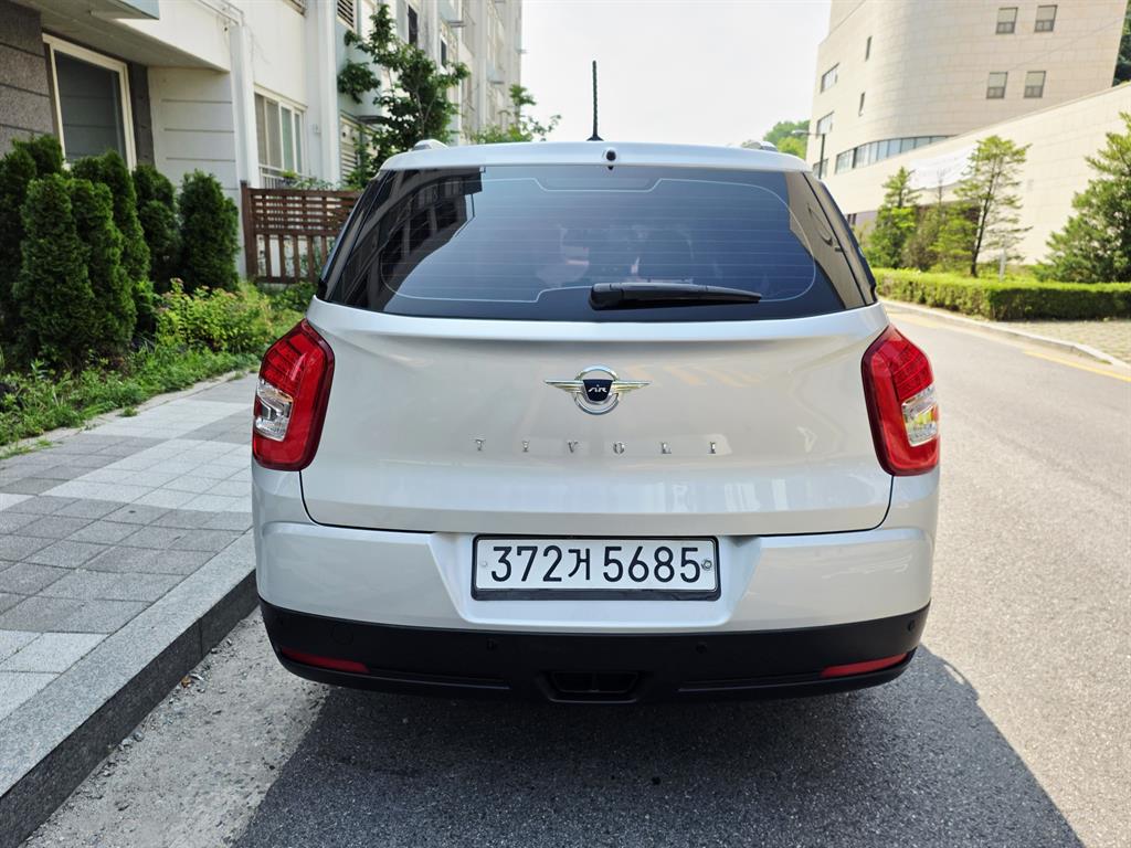 Ssangyong Tivoli - Vista 2