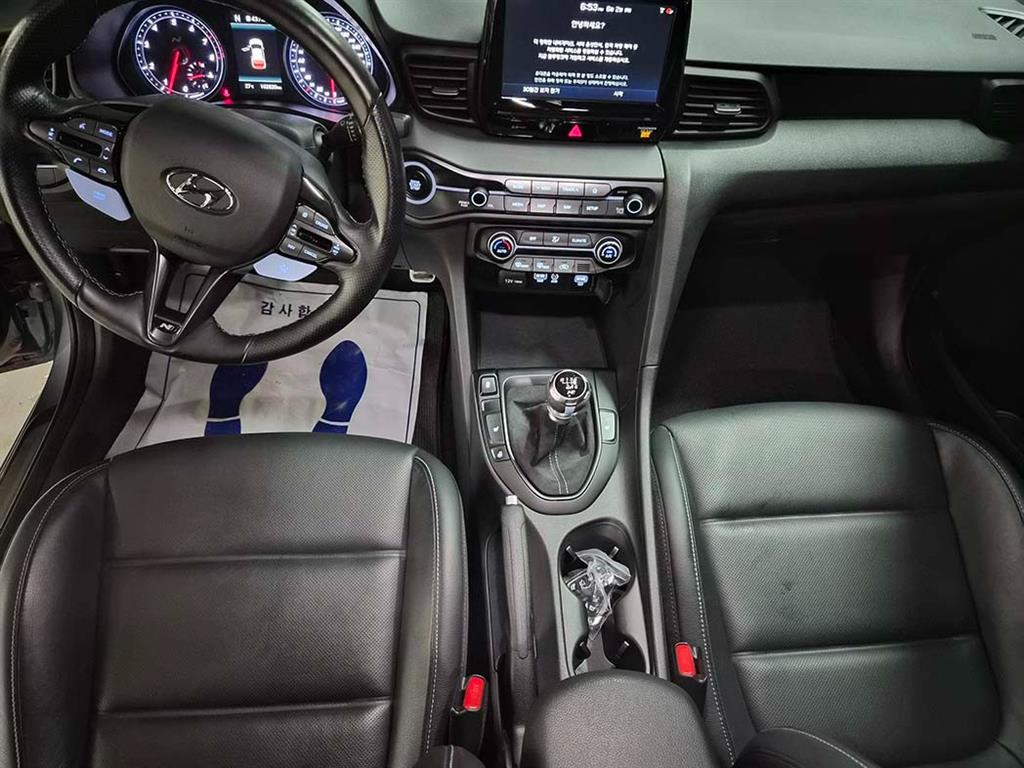 HYUNDAI Veloster - Vista 10