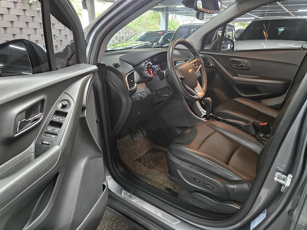 Chevrolet Trax 2019 Gris - Importación desde Corea - HF Imports Iquique - Foto 20
