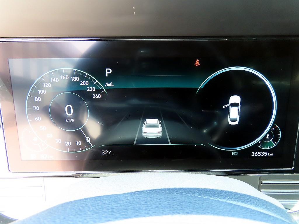 HYUNDAI Grandeur - Vista 9