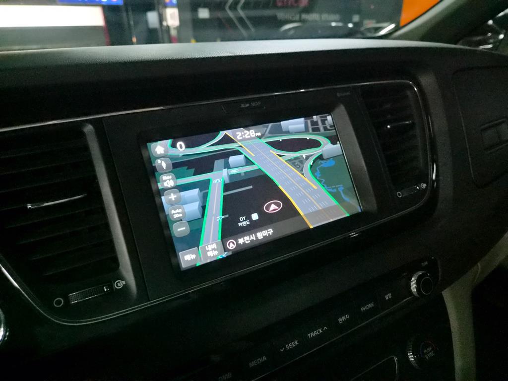 KIA Carnival - Vista 10