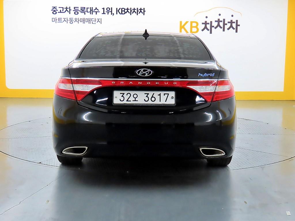 HYUNDAI Grandeur - Vista 3