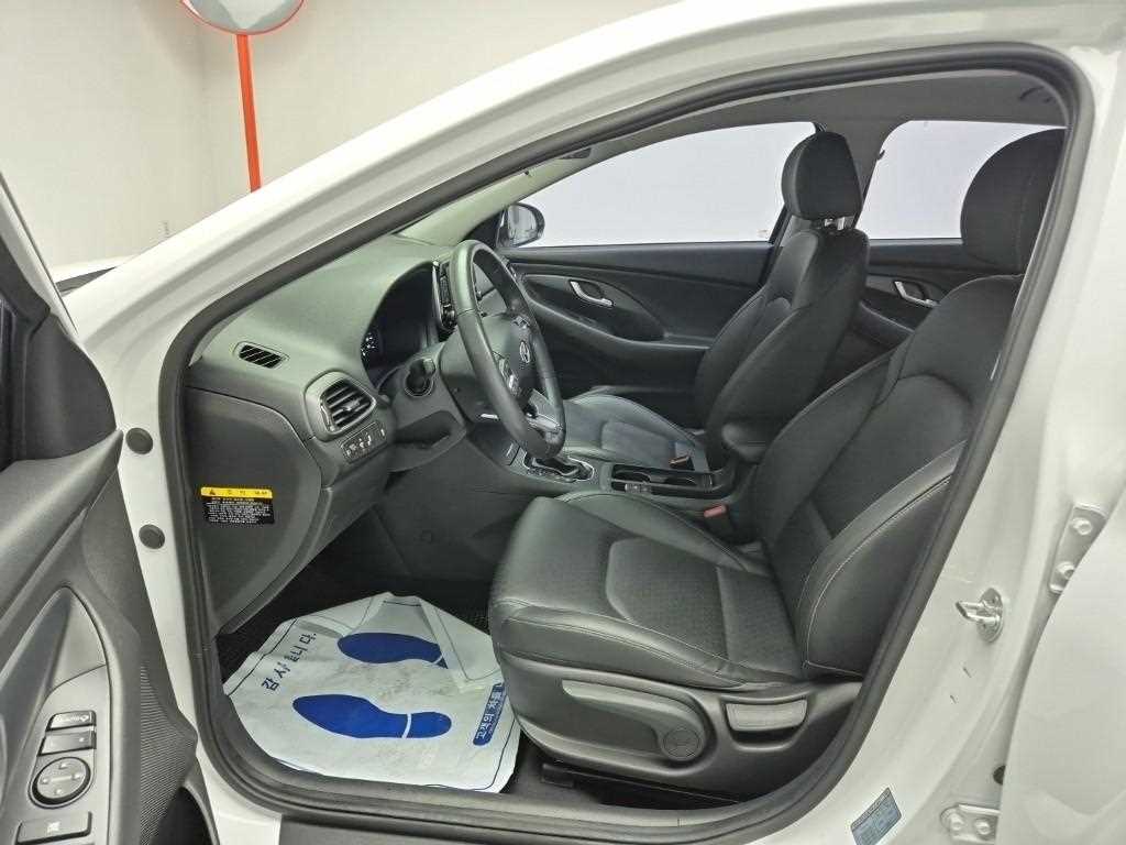 HYUNDAI i30 - Vista 11