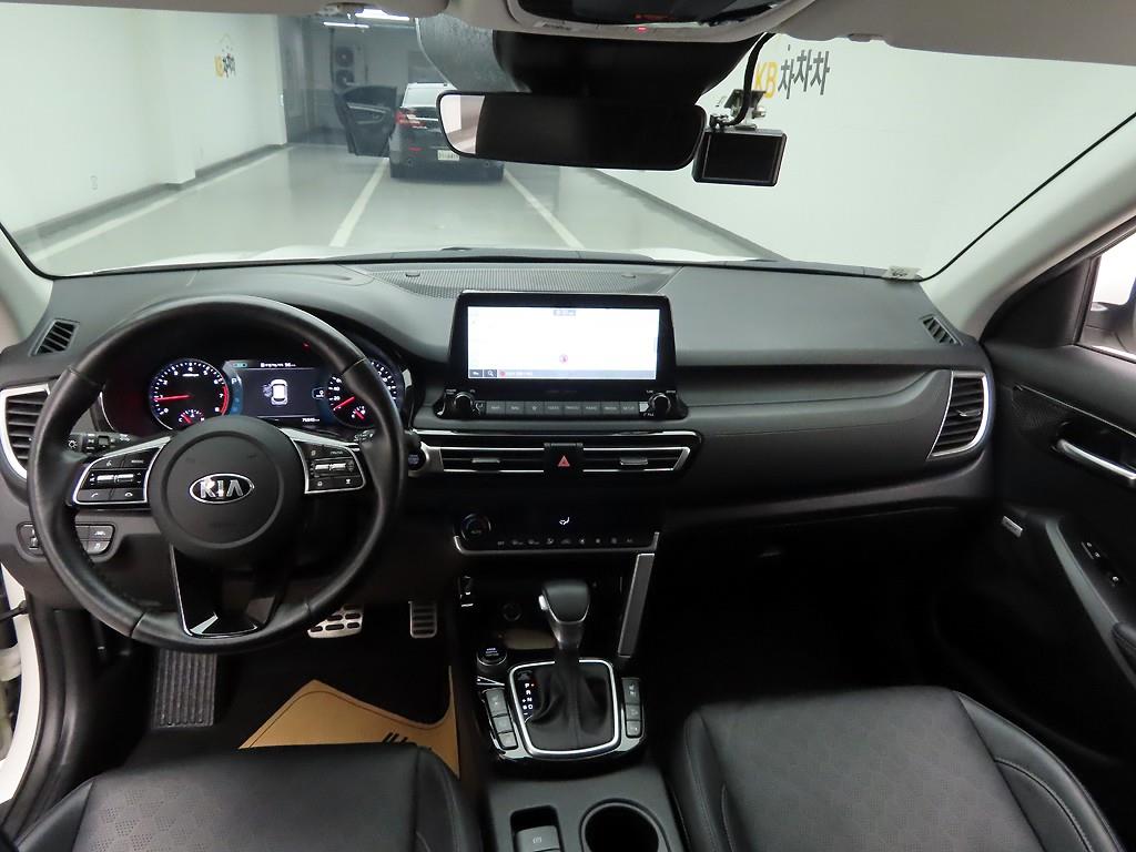KIA Seltos - Vista 6
