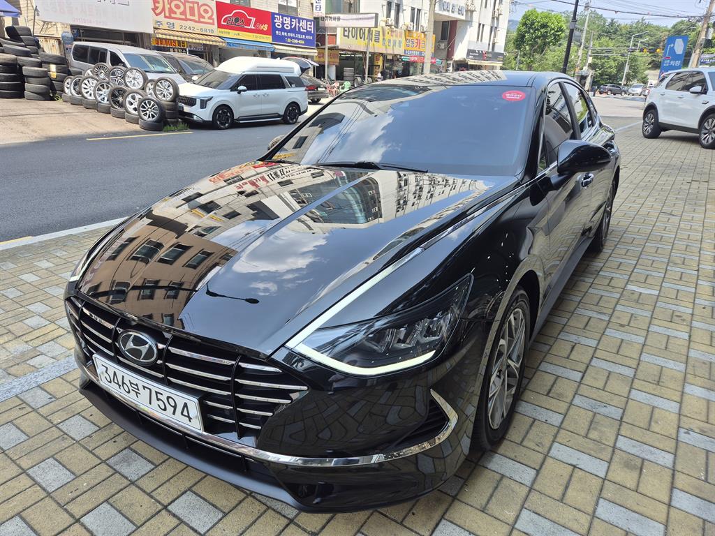 HYUNDAI Sonata - Vista 2