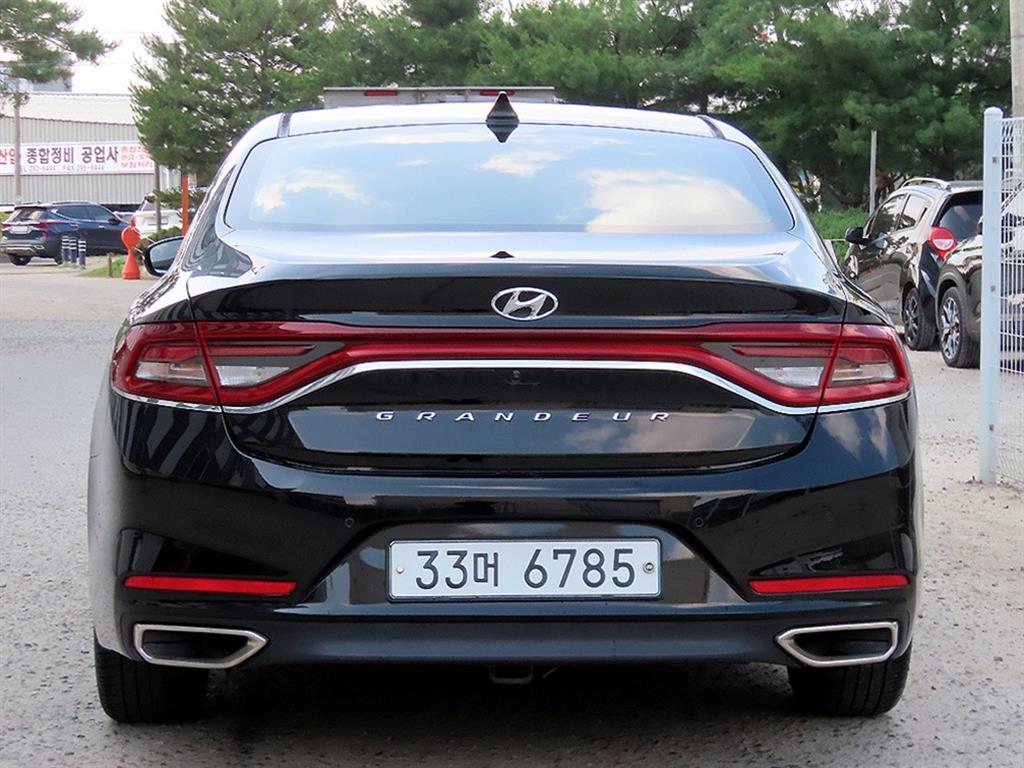 HYUNDAI Grandeur - Vista 4