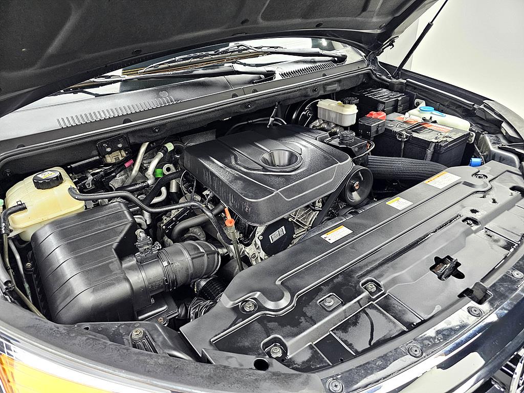 Ssangyong Korando - Vista 6