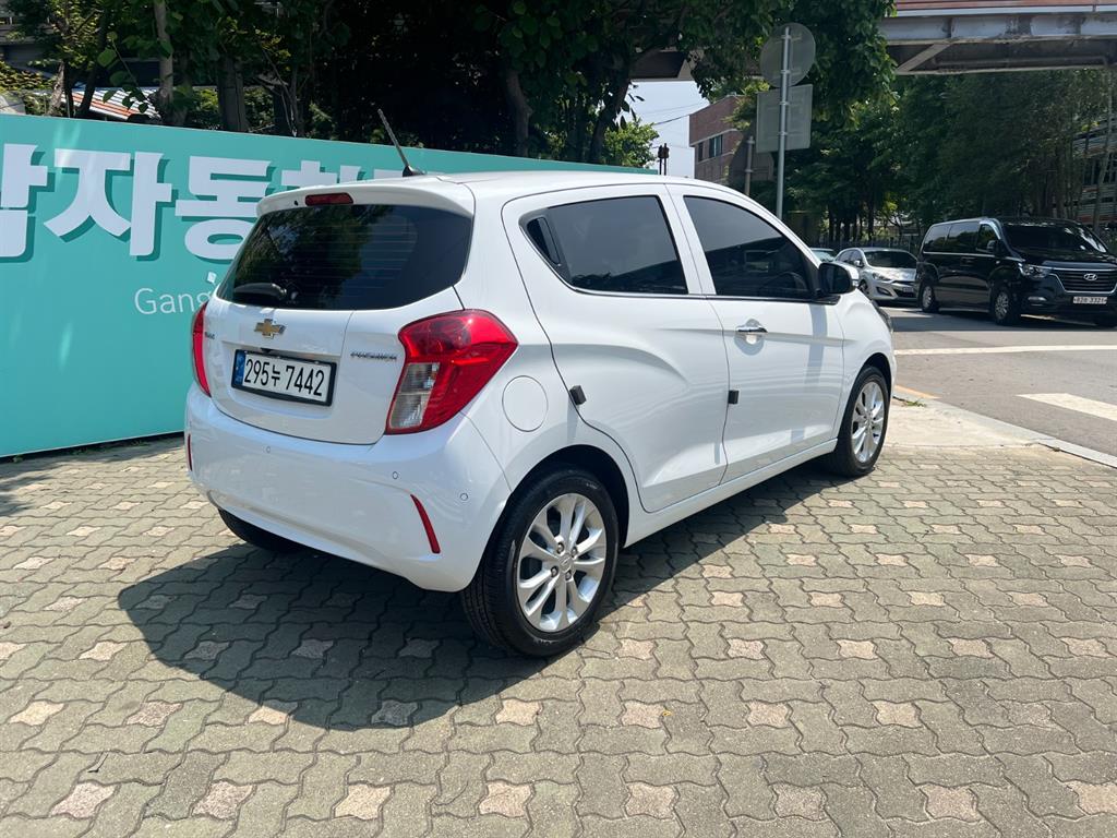 Chevrolet Spark - Vista 4