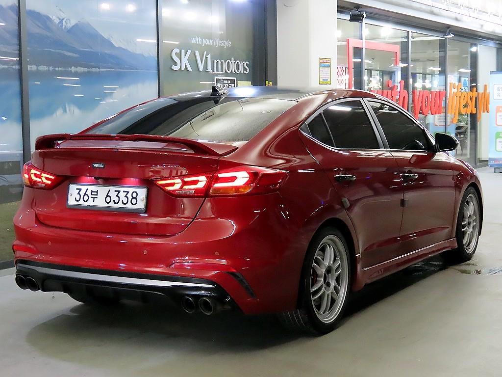 HYUNDAI Avante - Vista 4