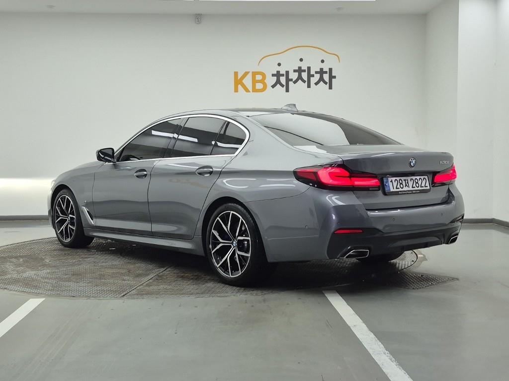 BMW 5 Series - Vista 3
