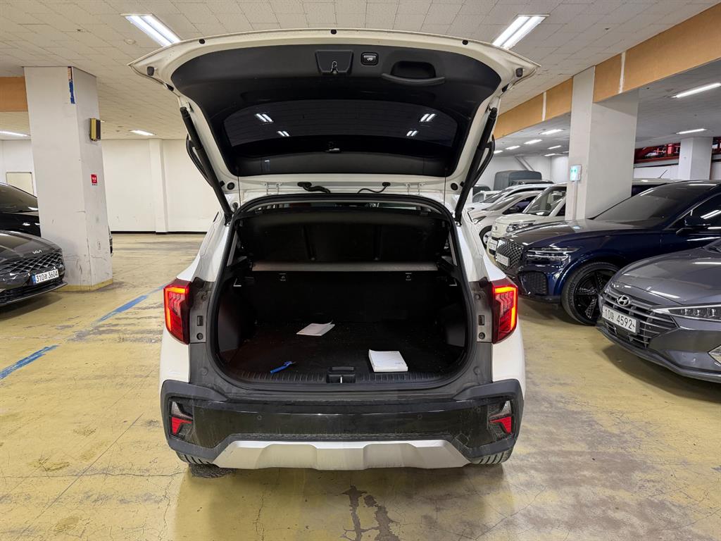 KIA Seltos 2023 Blanco - Importación desde Corea - HF Imports Iquique - Foto 17