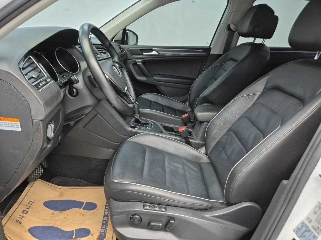 Volkswagen Tiguan - Vista 11