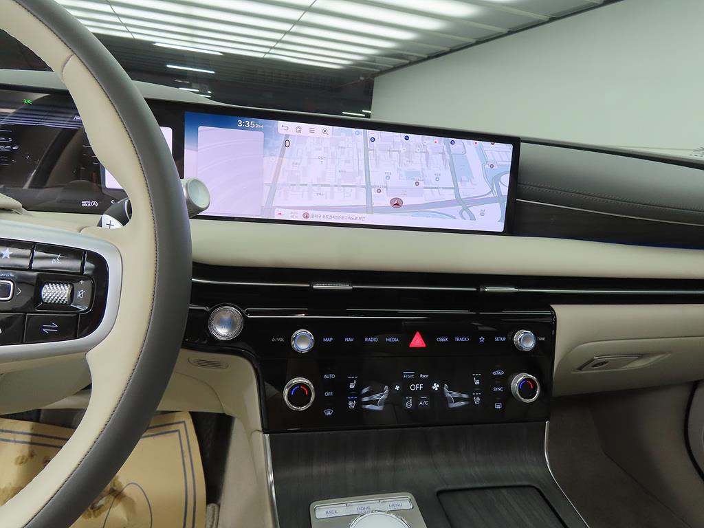 Genesis G80 - Vista 10