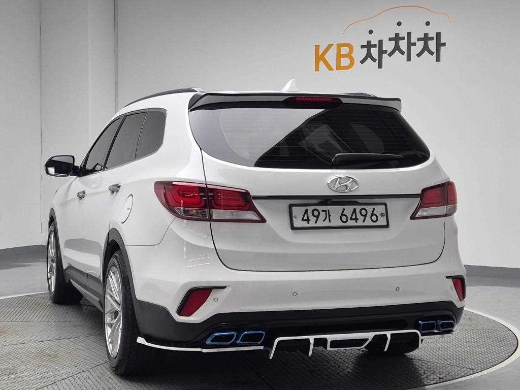 HYUNDAI Maxcruz - Vista 2