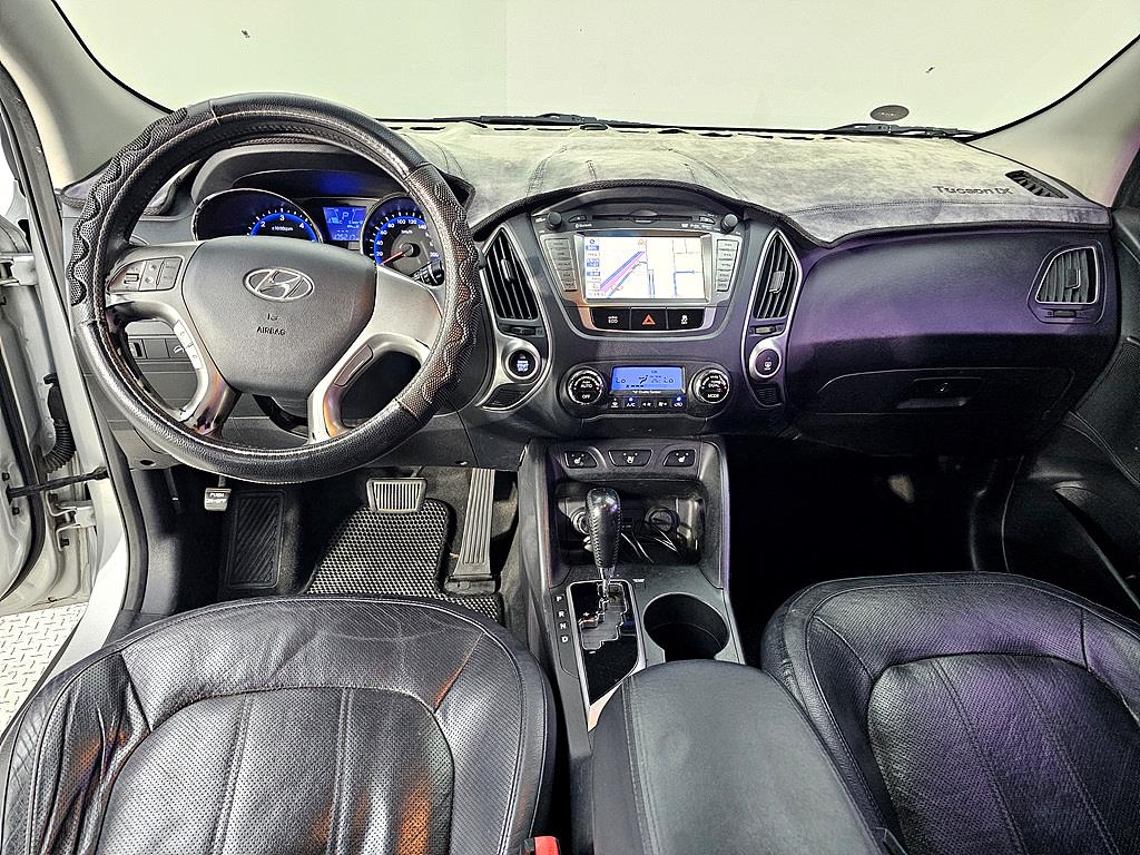 HYUNDAI Tucson - Vista 5