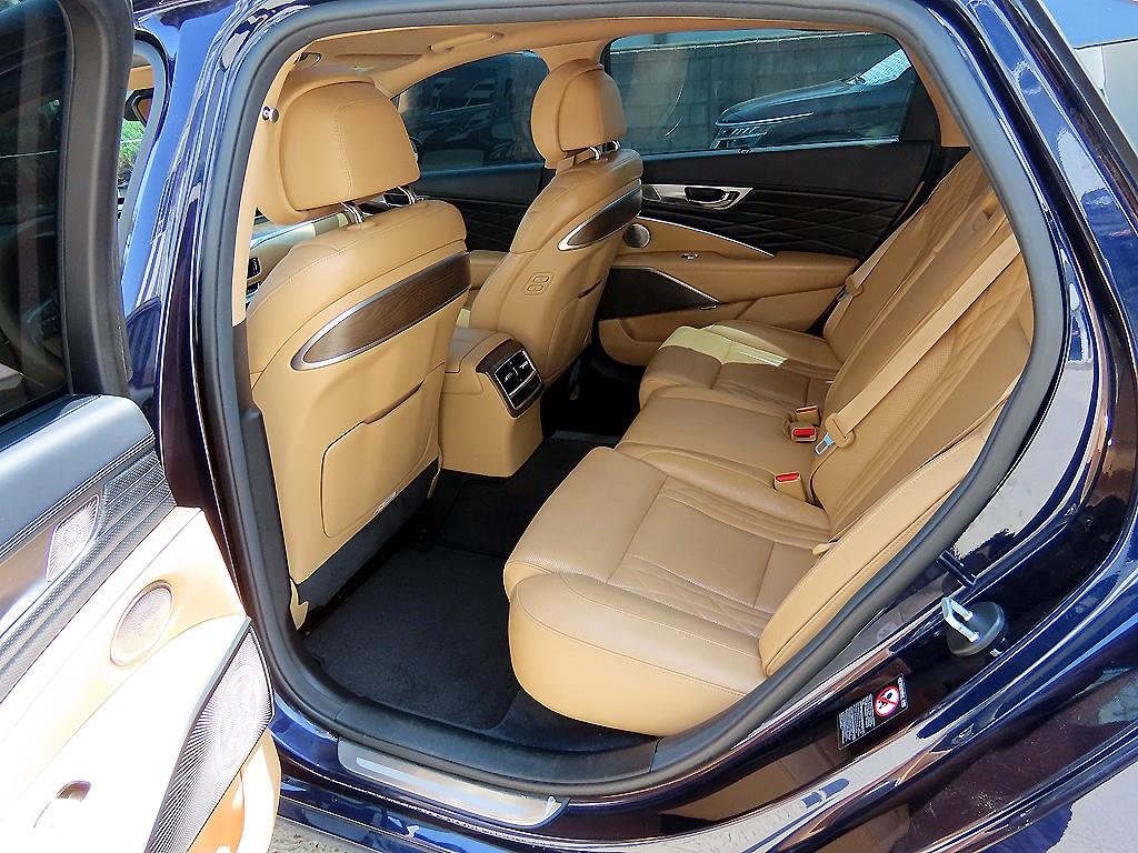 KIA K9 - Vista 6